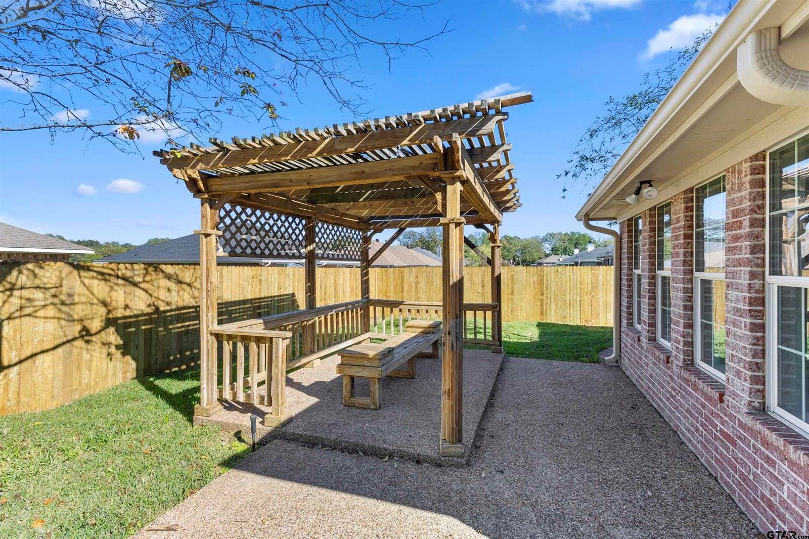 11264 Preakness, Flint, TX 75762