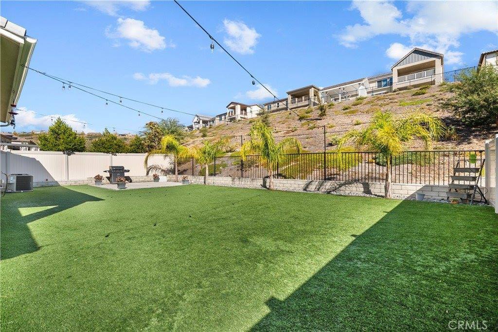 28516 Songbird Way, Saugus, CA 91350