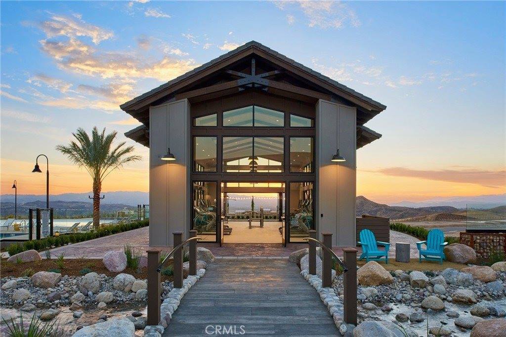 28516 Songbird Way, Saugus, CA 91350