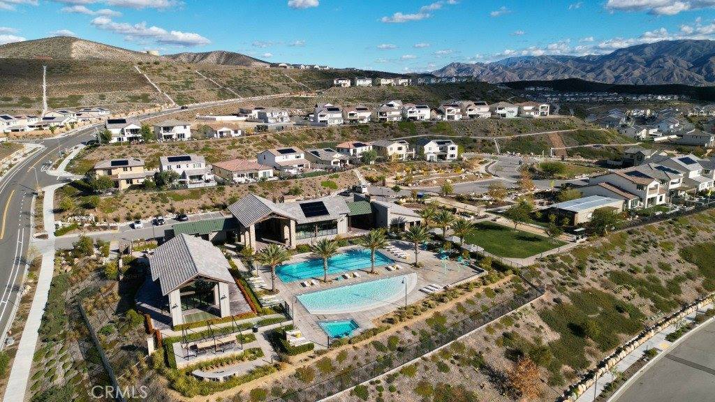 28516 Songbird Way, Saugus, CA 91350