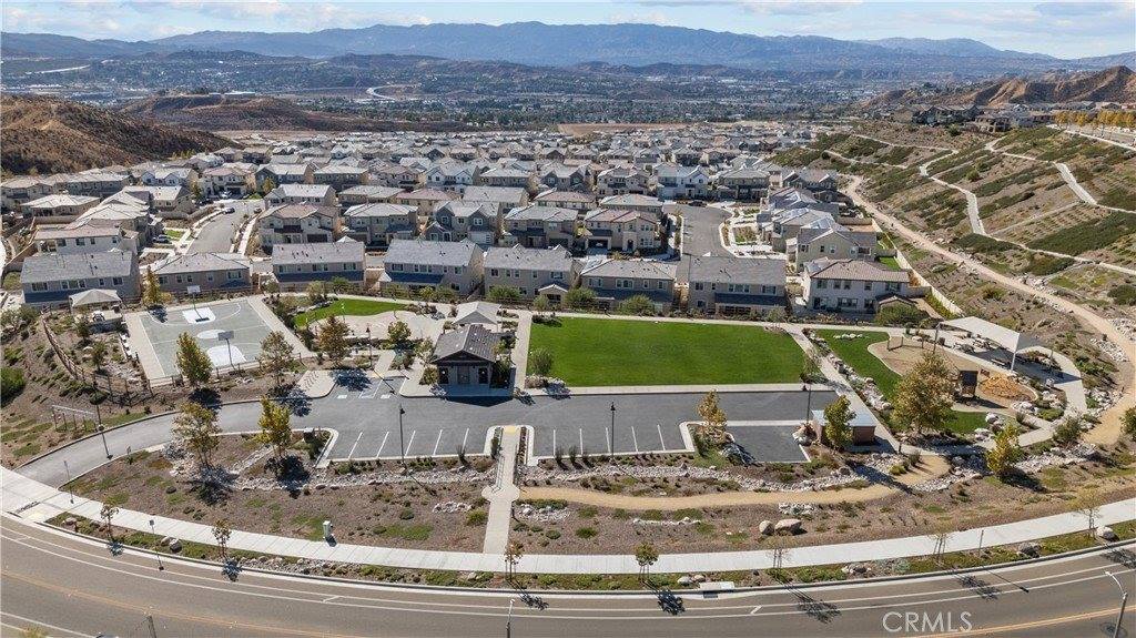 28516 Songbird Way, Saugus, CA 91350