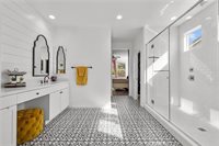 28516 Songbird Way, Saugus, CA 91350