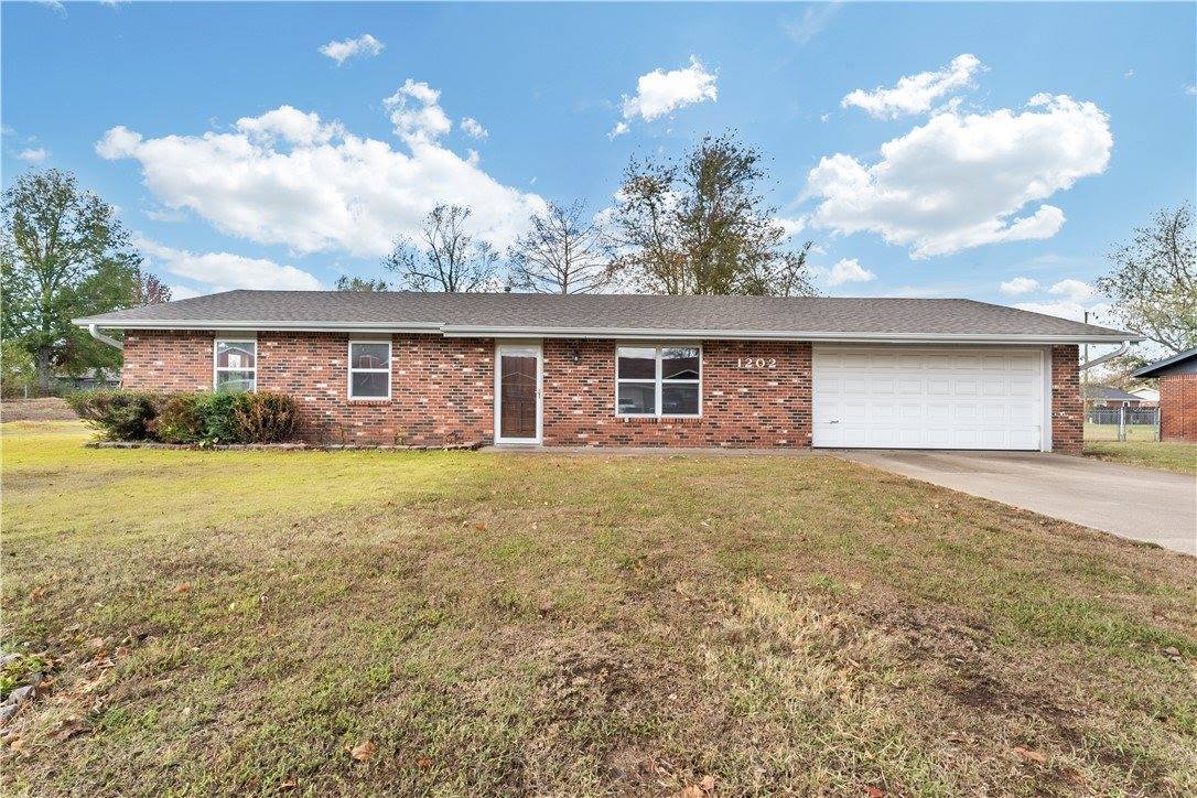 1202 Lockheed Street, Bentonville, AR 72712