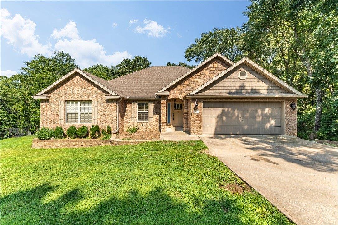 2 Inez Circle, Bella Vista, AR 72715