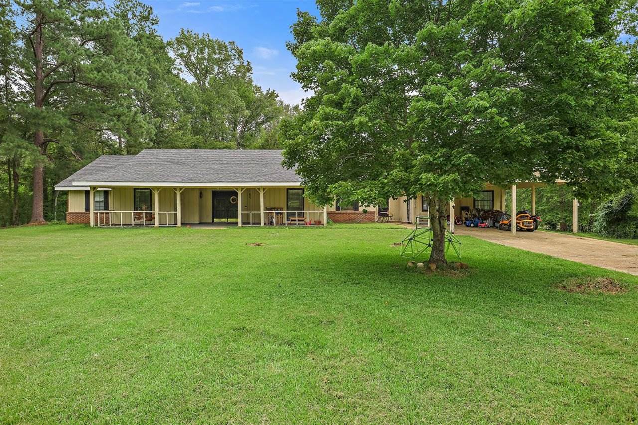 130 Jodean Dr, Raymond, MS 39154