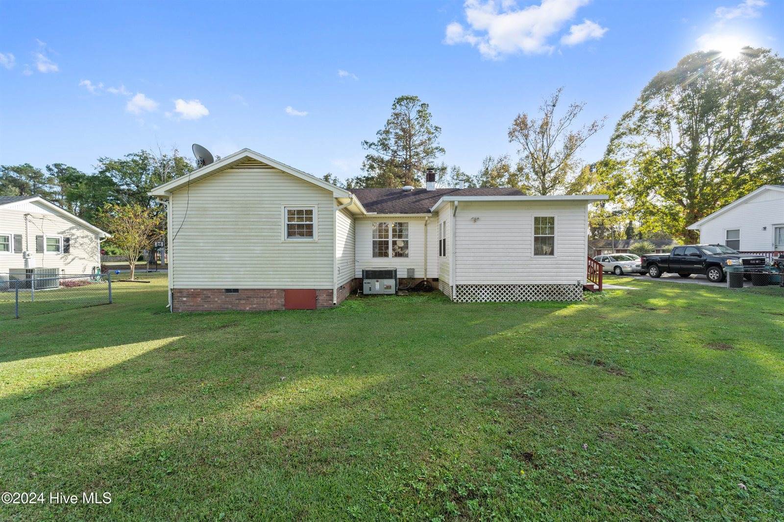 123 Puller Drive, Jacksonville, NC 28540