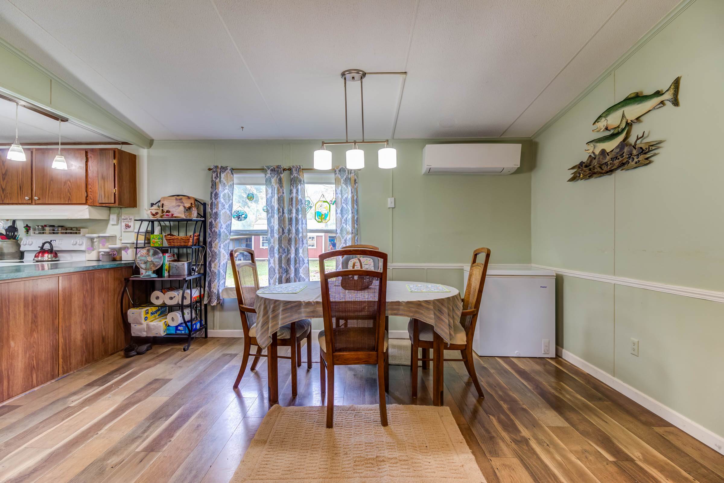 25015 Edgewood Ln, Picayune, MS 39466