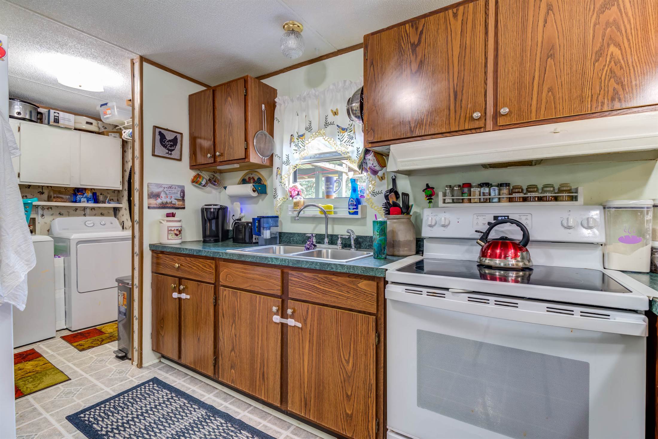 25015 Edgewood Ln, Picayune, MS 39466