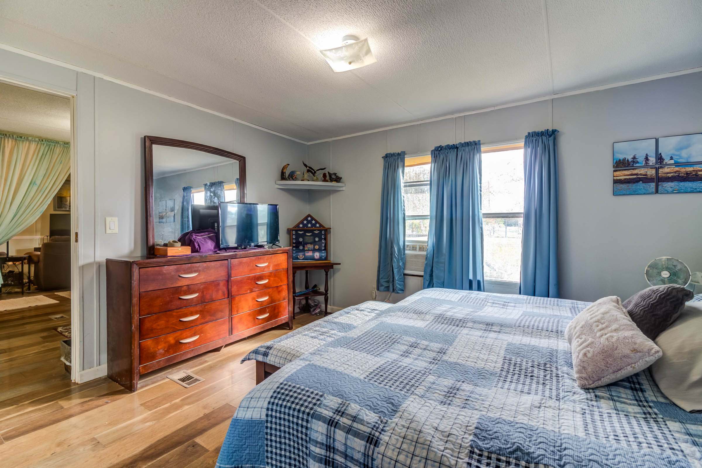 25015 Edgewood Ln, Picayune, MS 39466