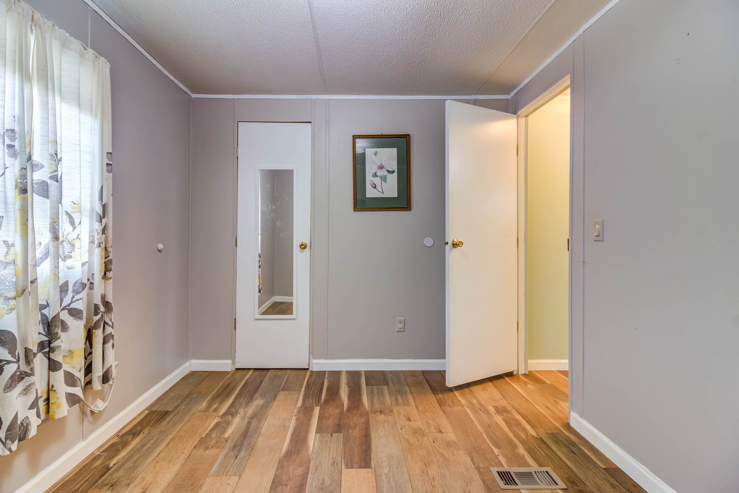 25015 Edgewood Ln, Picayune, MS 39466