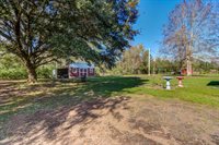 25015 Edgewood Ln, Picayune, MS 39466