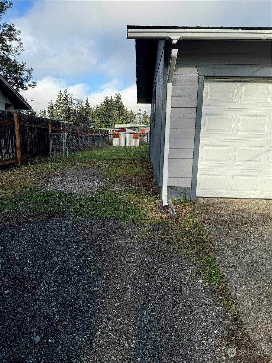 10434 184th Avenue SW, Rochester, WA 98579