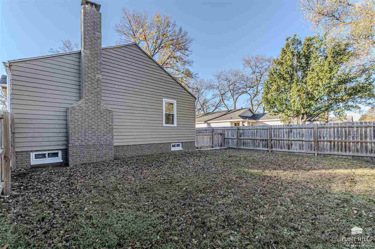 826 North Clay Street, Junction City, KS 66441