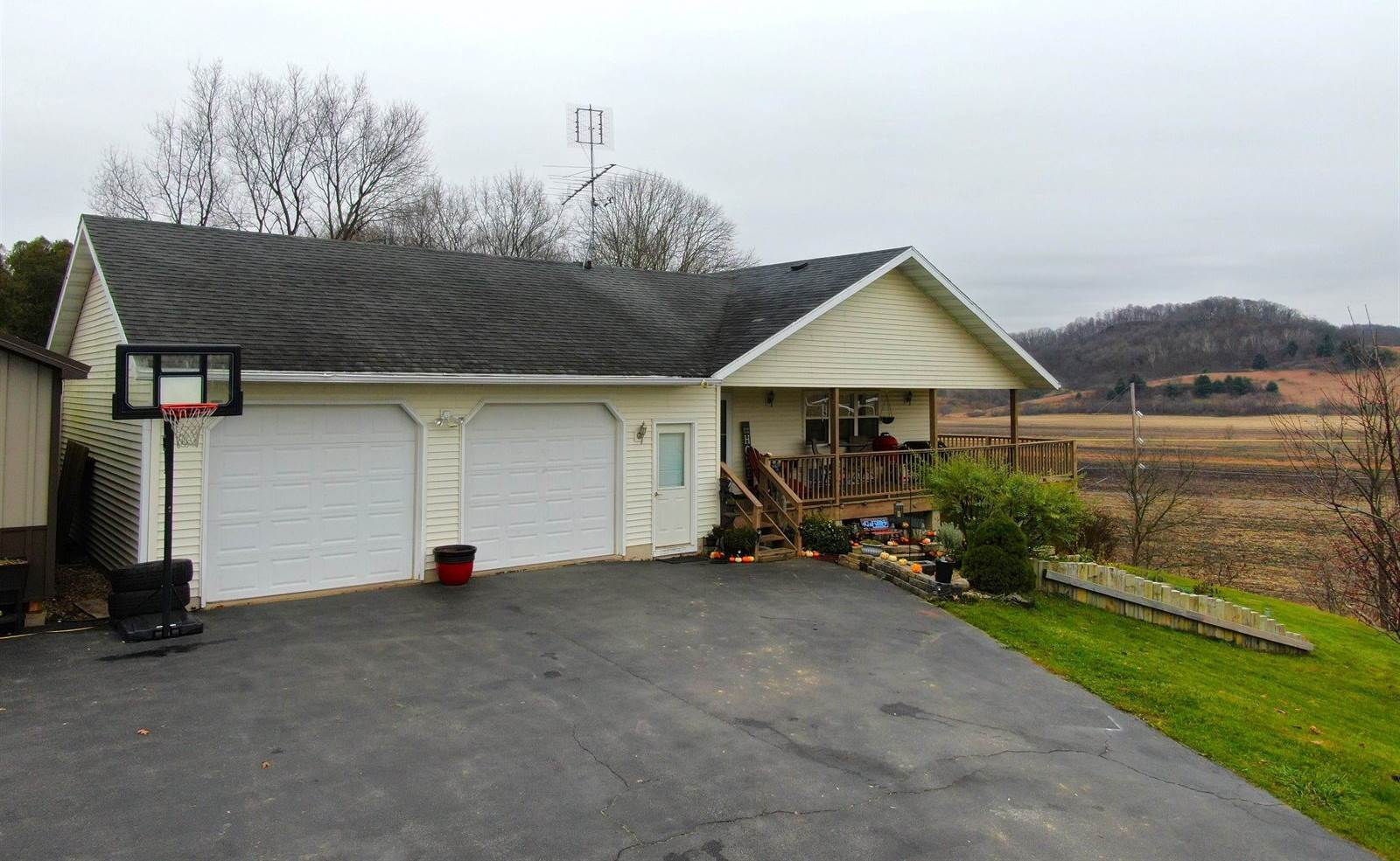 21510 County Hwy D, Richland Center, WI 53581