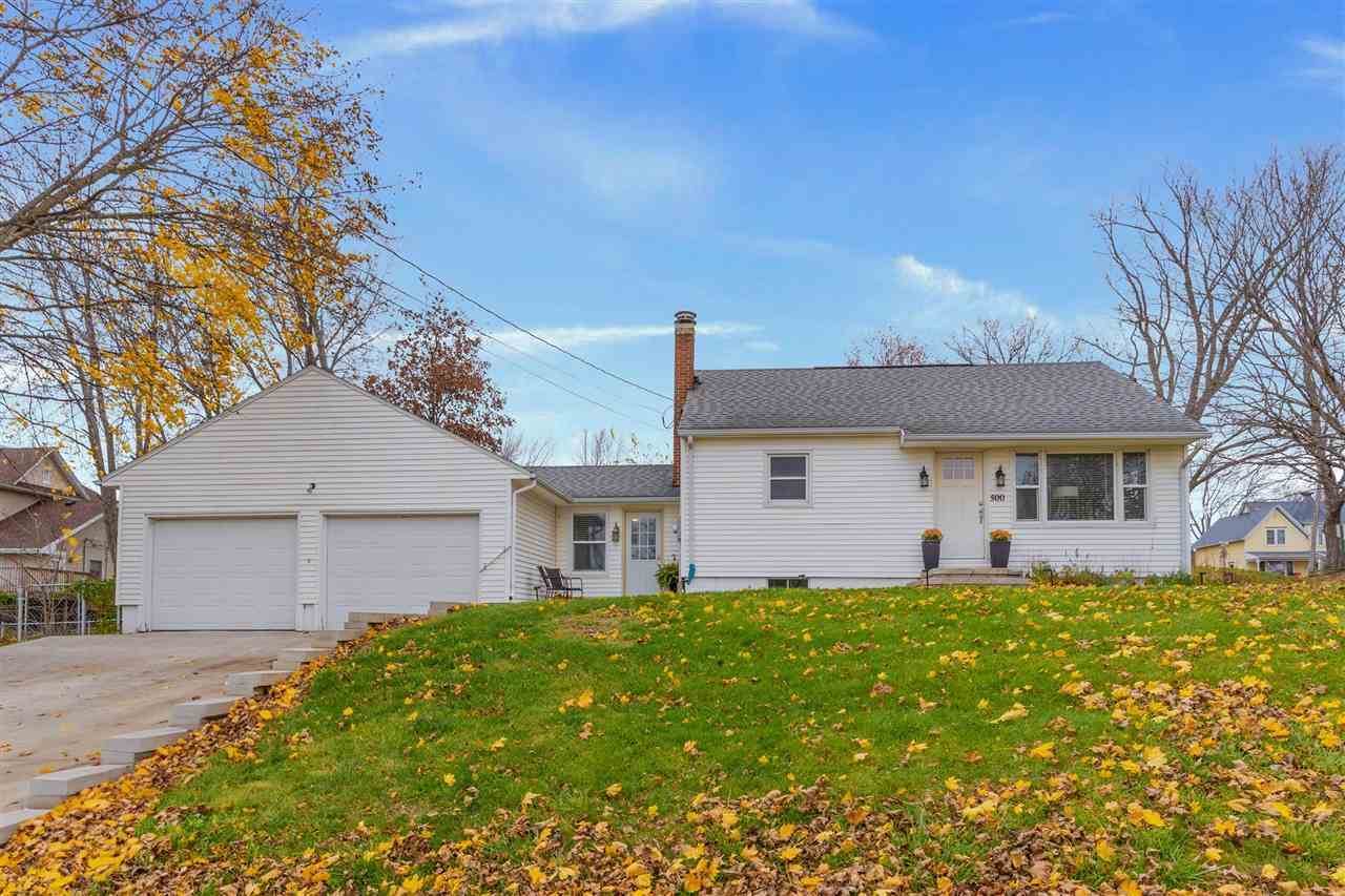 500 Oak St, Williamsburg, IA 52361