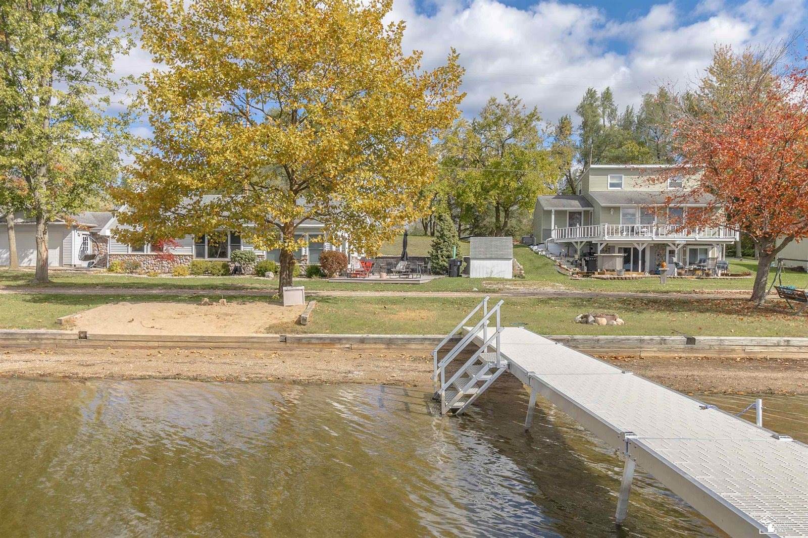 215 Little Stoney Lake, Brooklyn, MI 49230