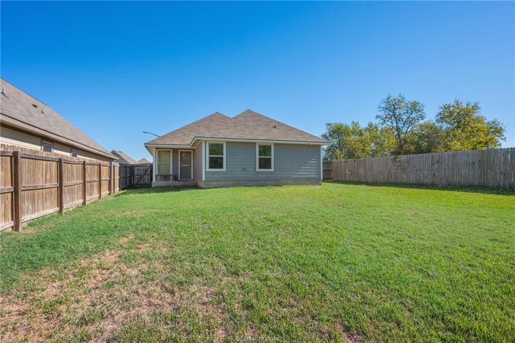 130 Dove Court, Navasota, TX 77868