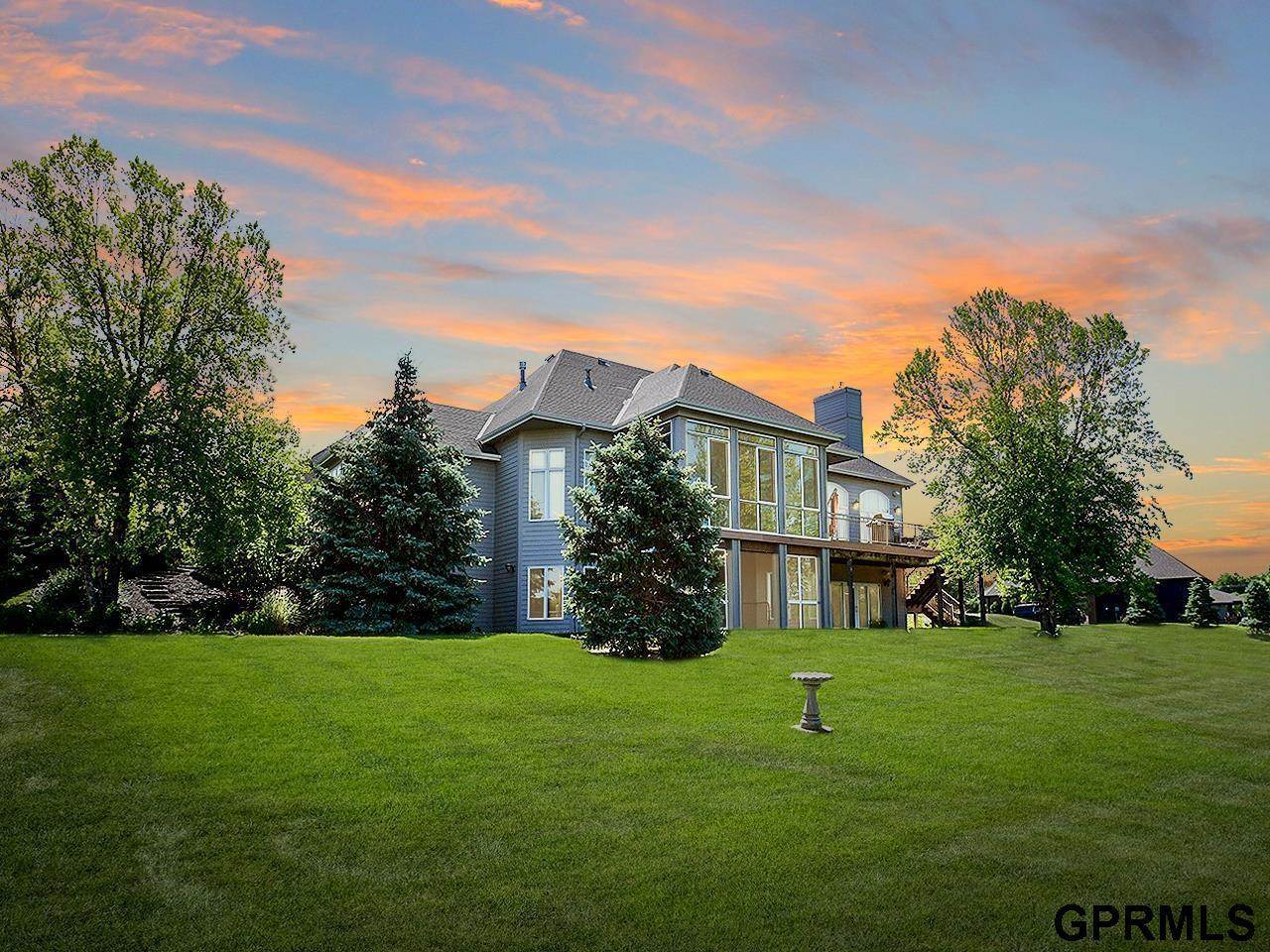 12261 Bobwhite Road, Gretna, NE 68028