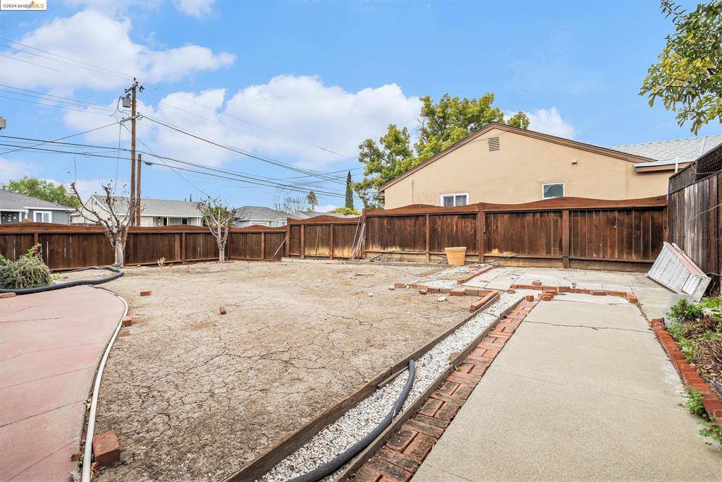 612 San Joaquin Ave, Antioch, CA 94509