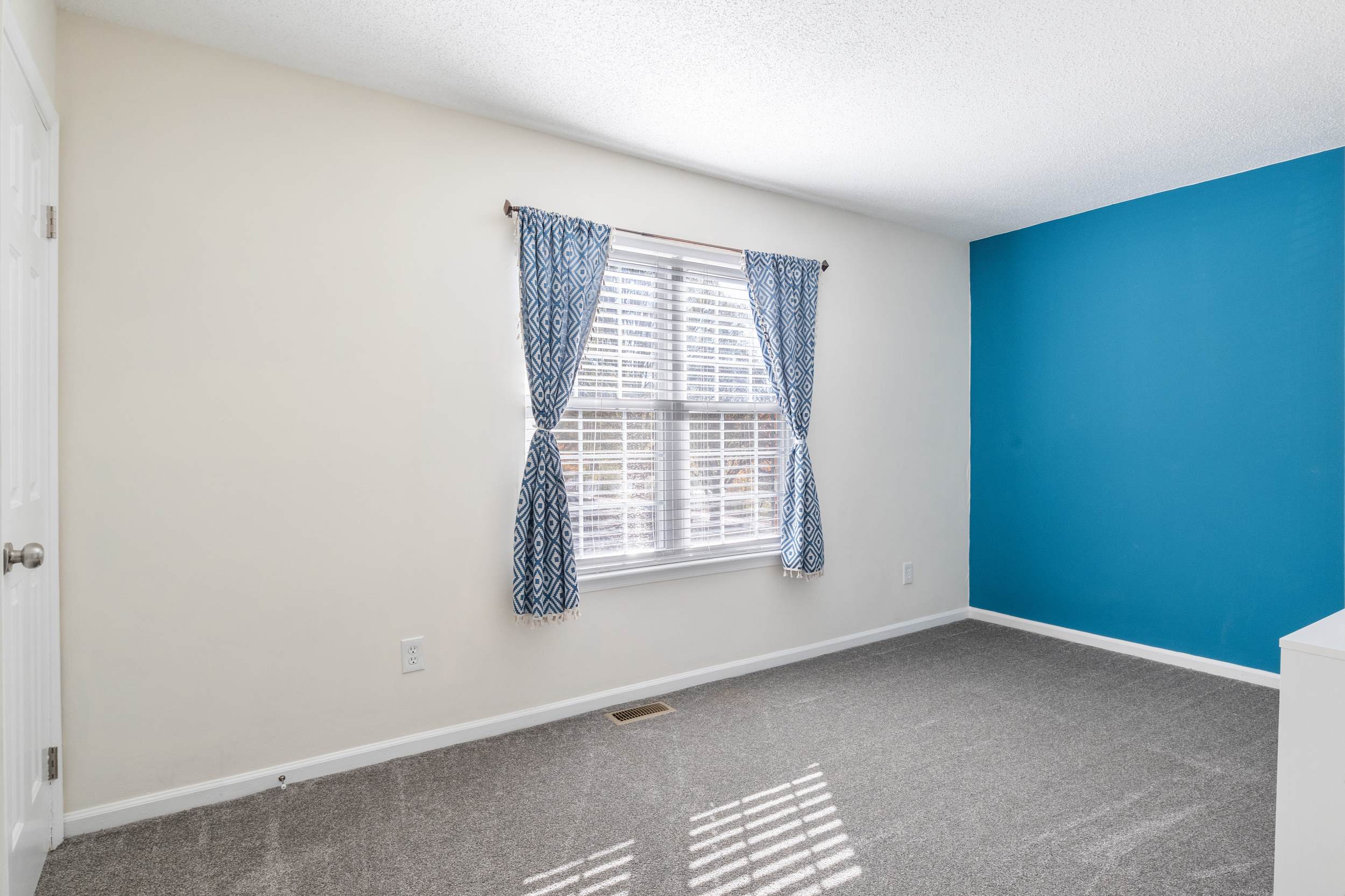 902 Ketch Court, Chesapeake, VA 23320