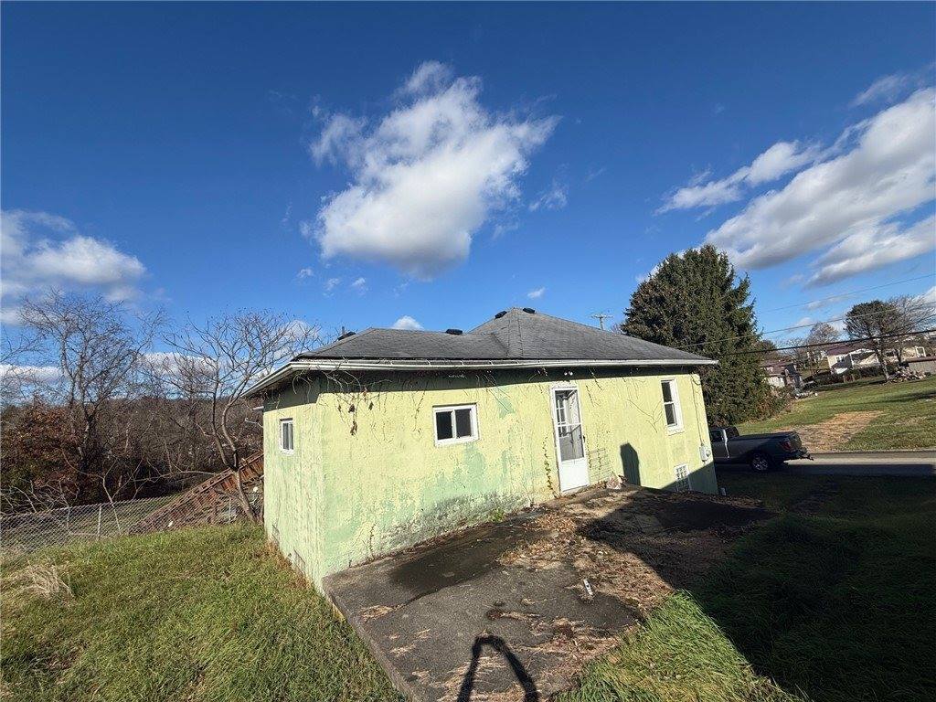 1063 Main St, Redstone Township, PA 15461