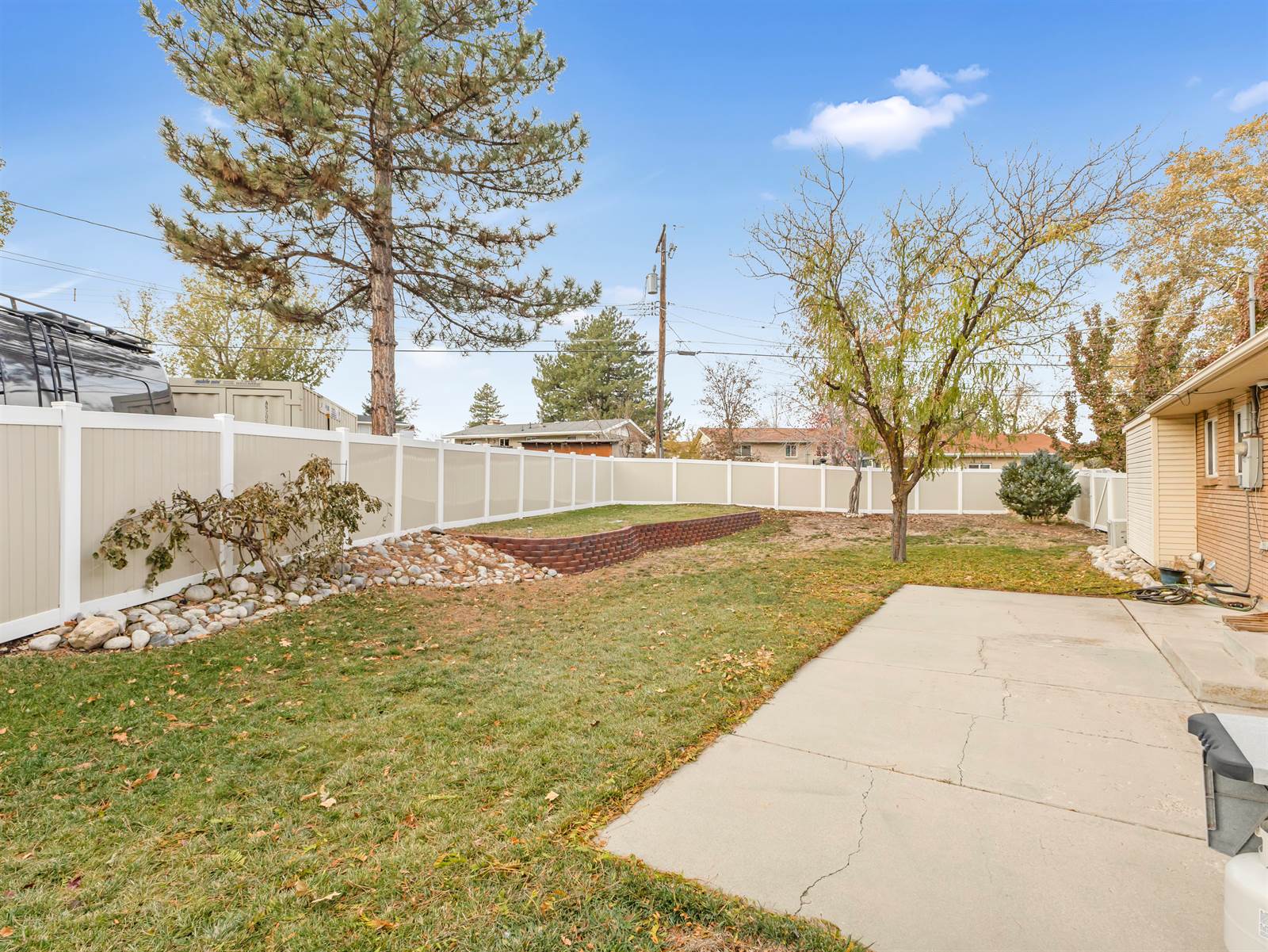 1584 East Parkridge Dr South, Cottonwood Heights, UT 84121