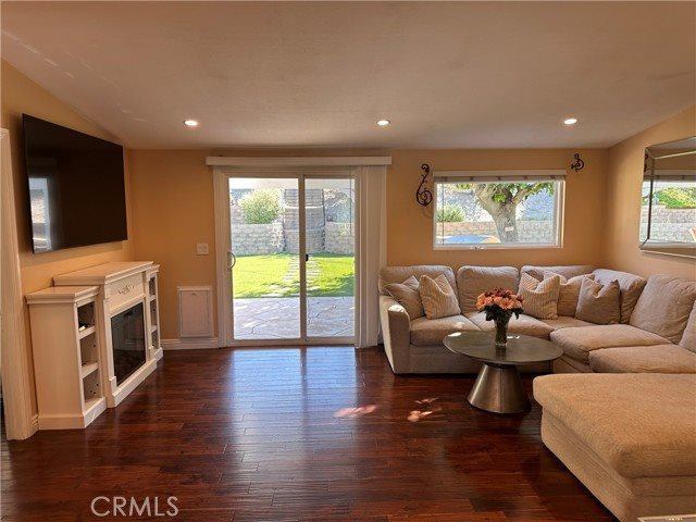 130 Thoreau Circle, Thousand Oaks, CA 91360