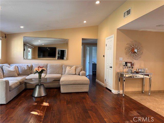 130 Thoreau Circle, Thousand Oaks, CA 91360