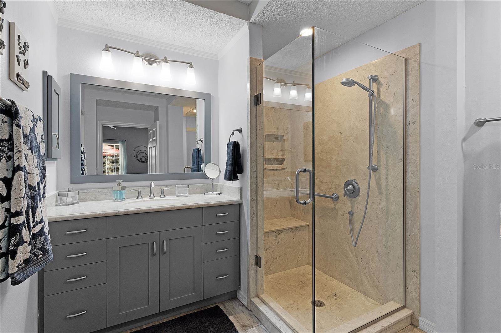 1239 Avenida de Las Casas, The Villages, FL 32159