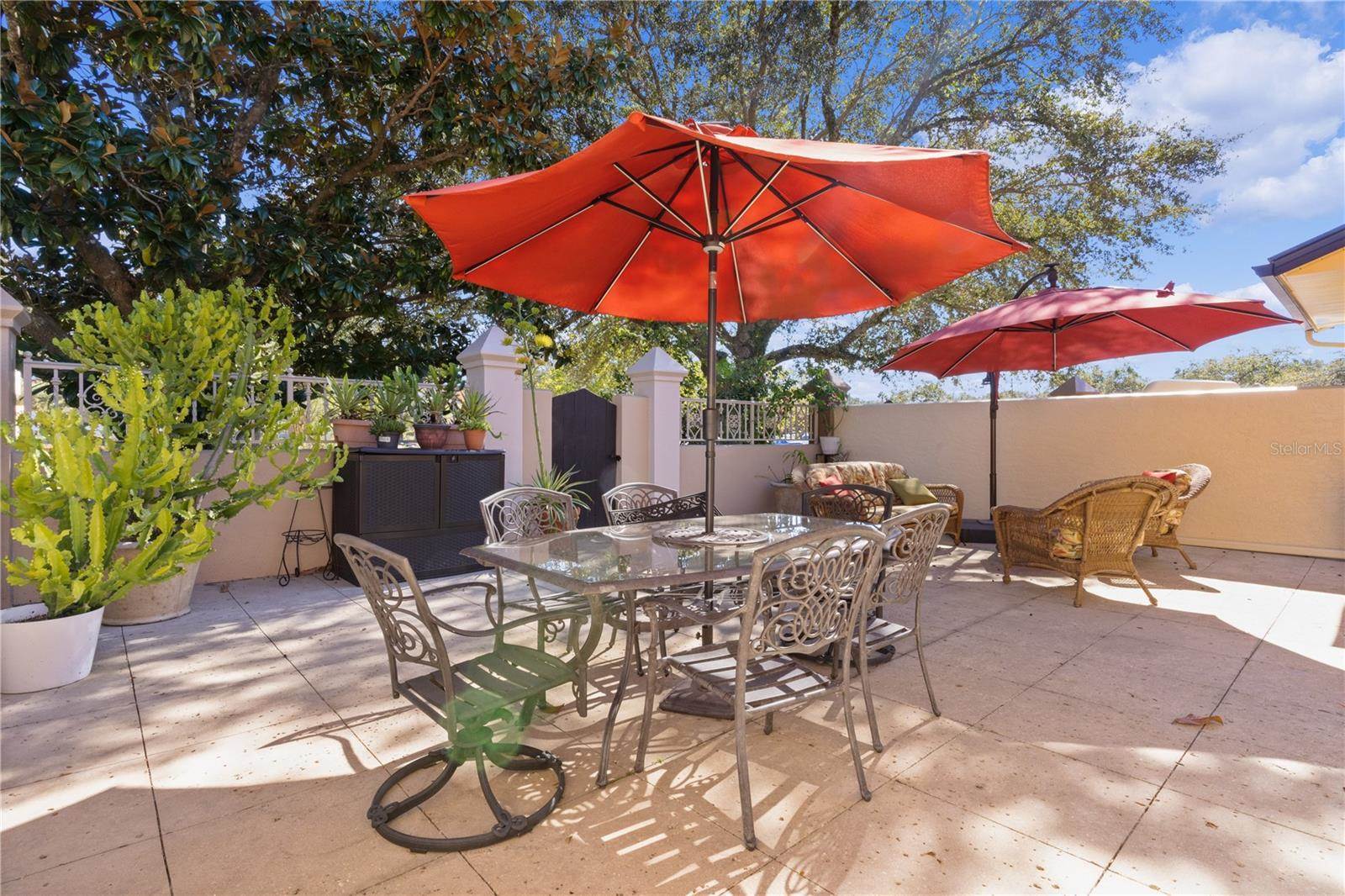 1239 Avenida de Las Casas, The Villages, FL 32159