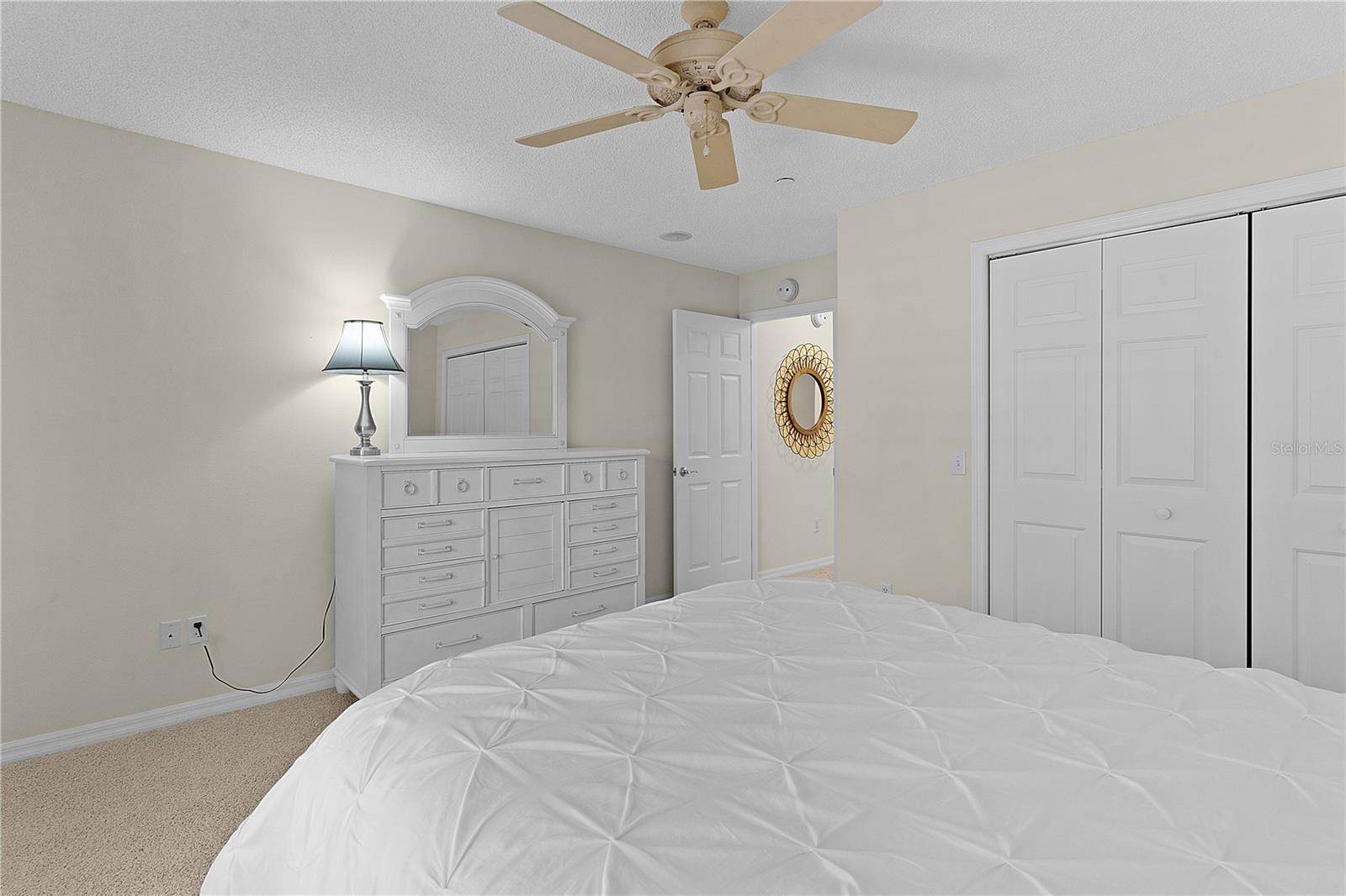 1239 Avenida de Las Casas, The Villages, FL 32159