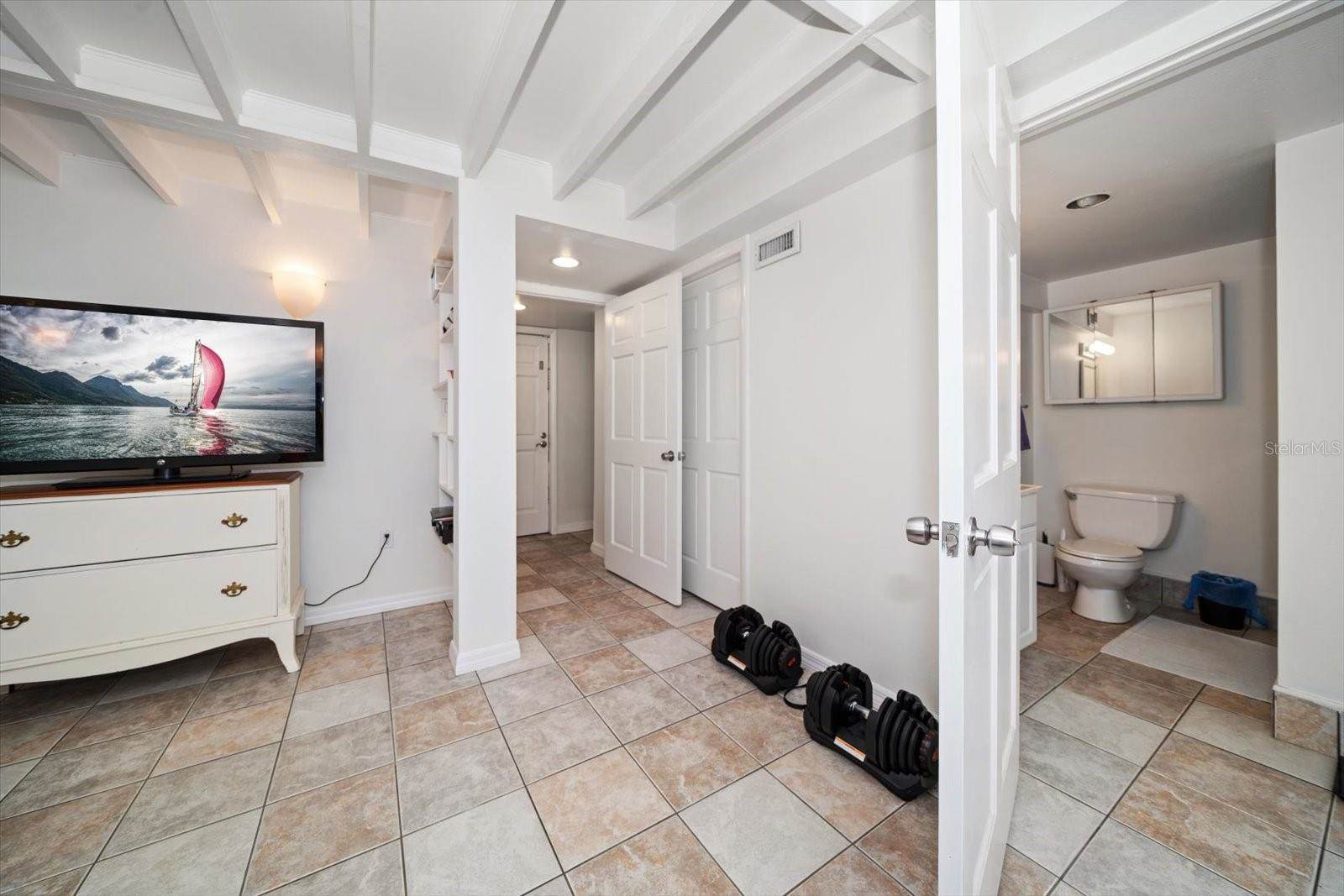 1580 Jungle Avenue North, Saint Petersburg, FL 33710