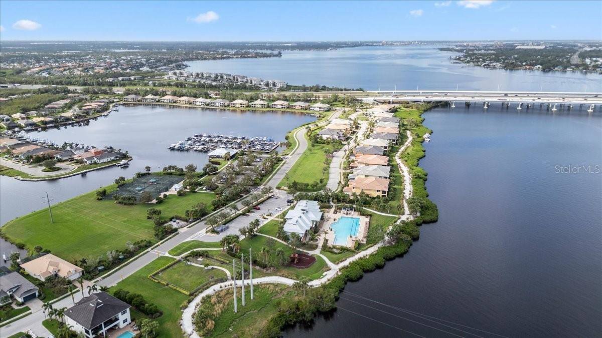 1143 Riverscape Street, Bradenton, FL 34208