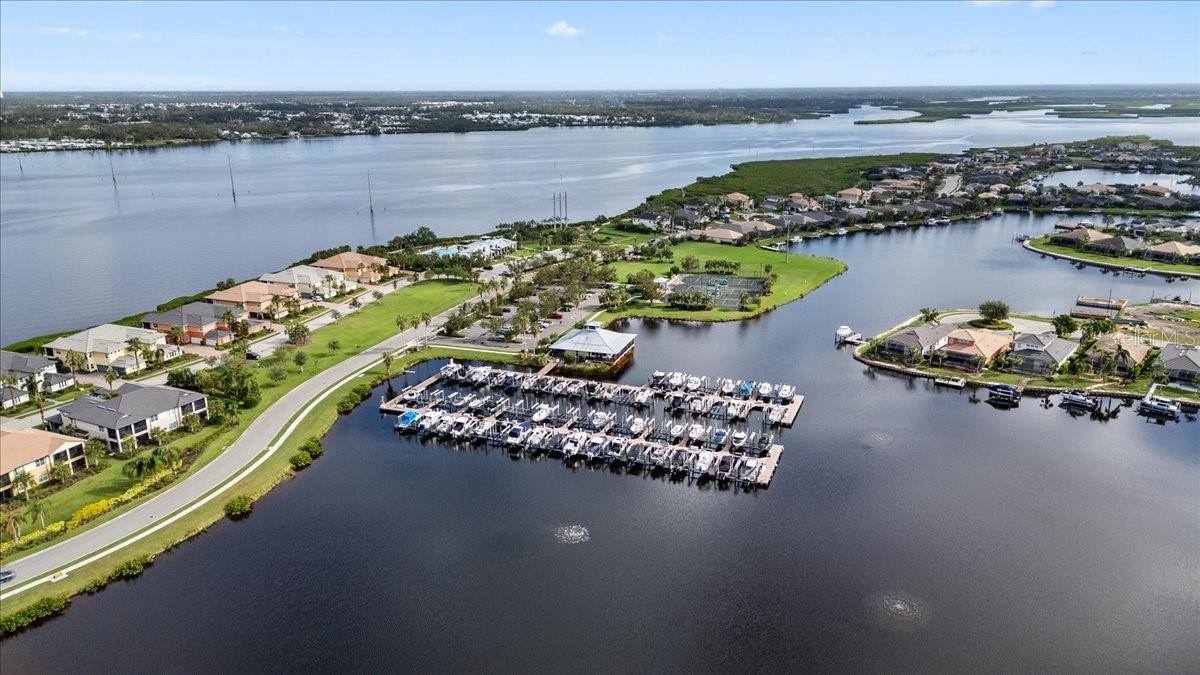 1143 Riverscape Street, Bradenton, FL 34208