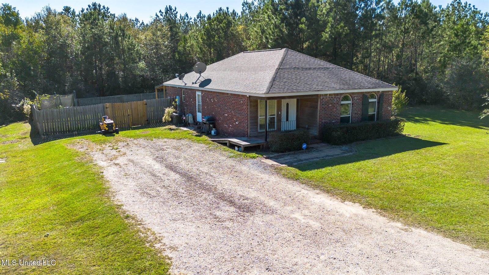 421 M P Parker Road, McHenry, MS 39561