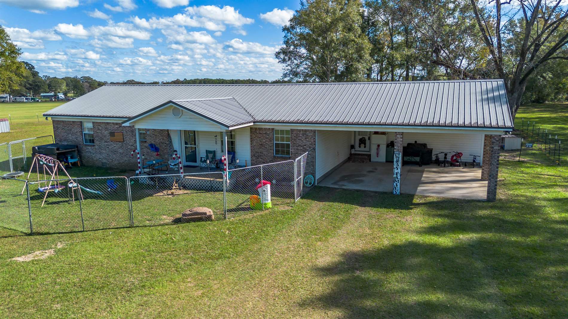 206 Brushy Creek Rd Road, Lucedale, MS 39452