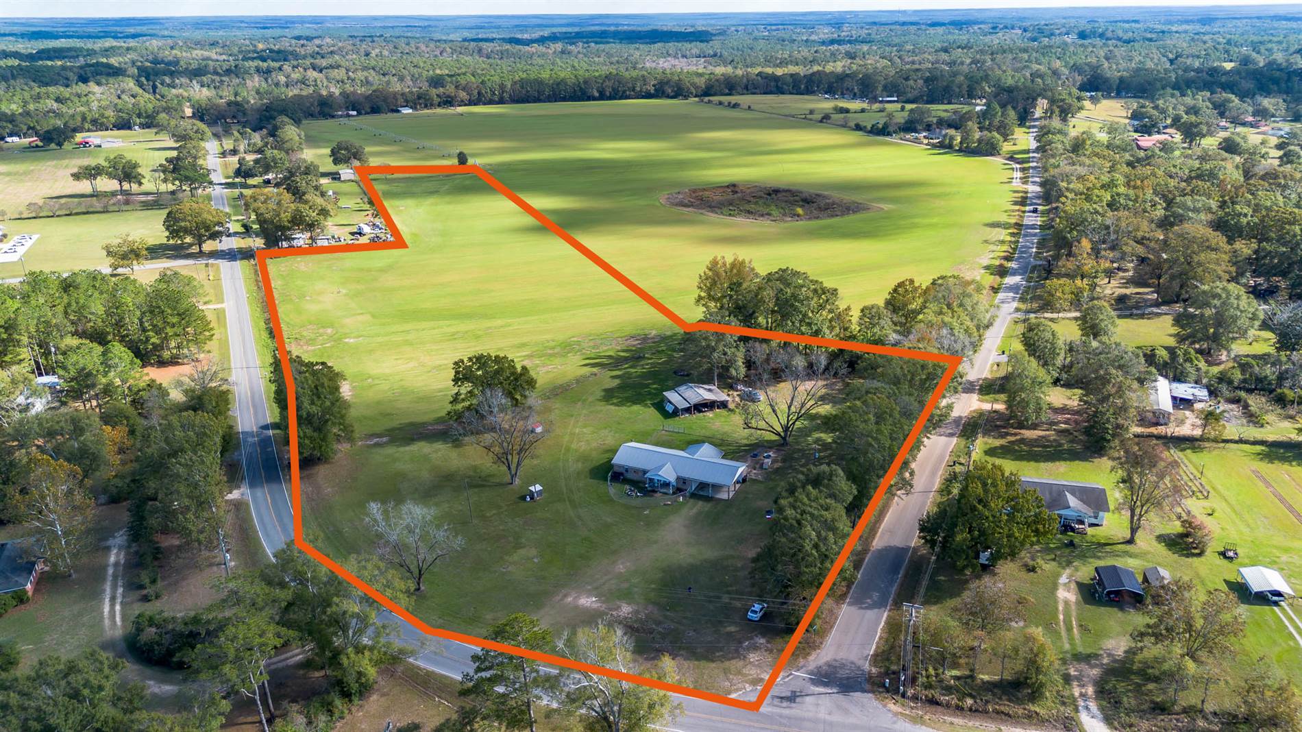 206 Brushy Creek Rd Road, Lucedale, MS 39452