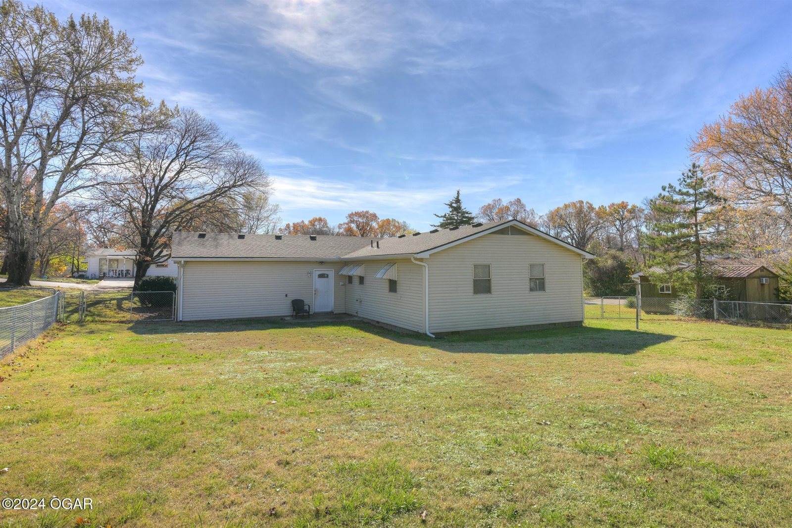 1530 Greenwood Blvd, Neosho, MO 64850