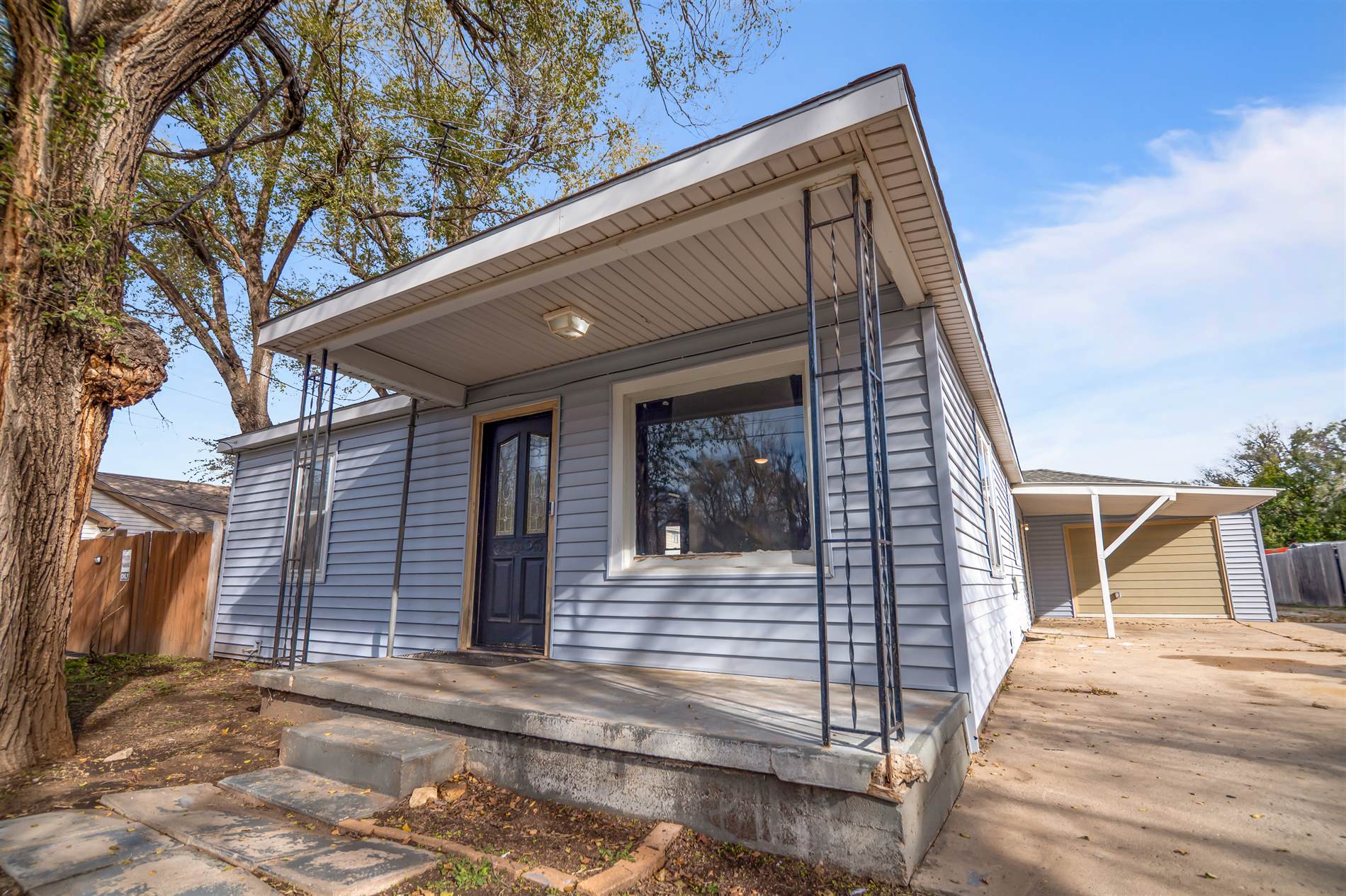 522 North Young St, Wichita, KS 67212