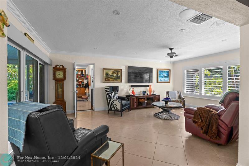 5779 NE 17th Ter, Fort Lauderdale, FL 33334