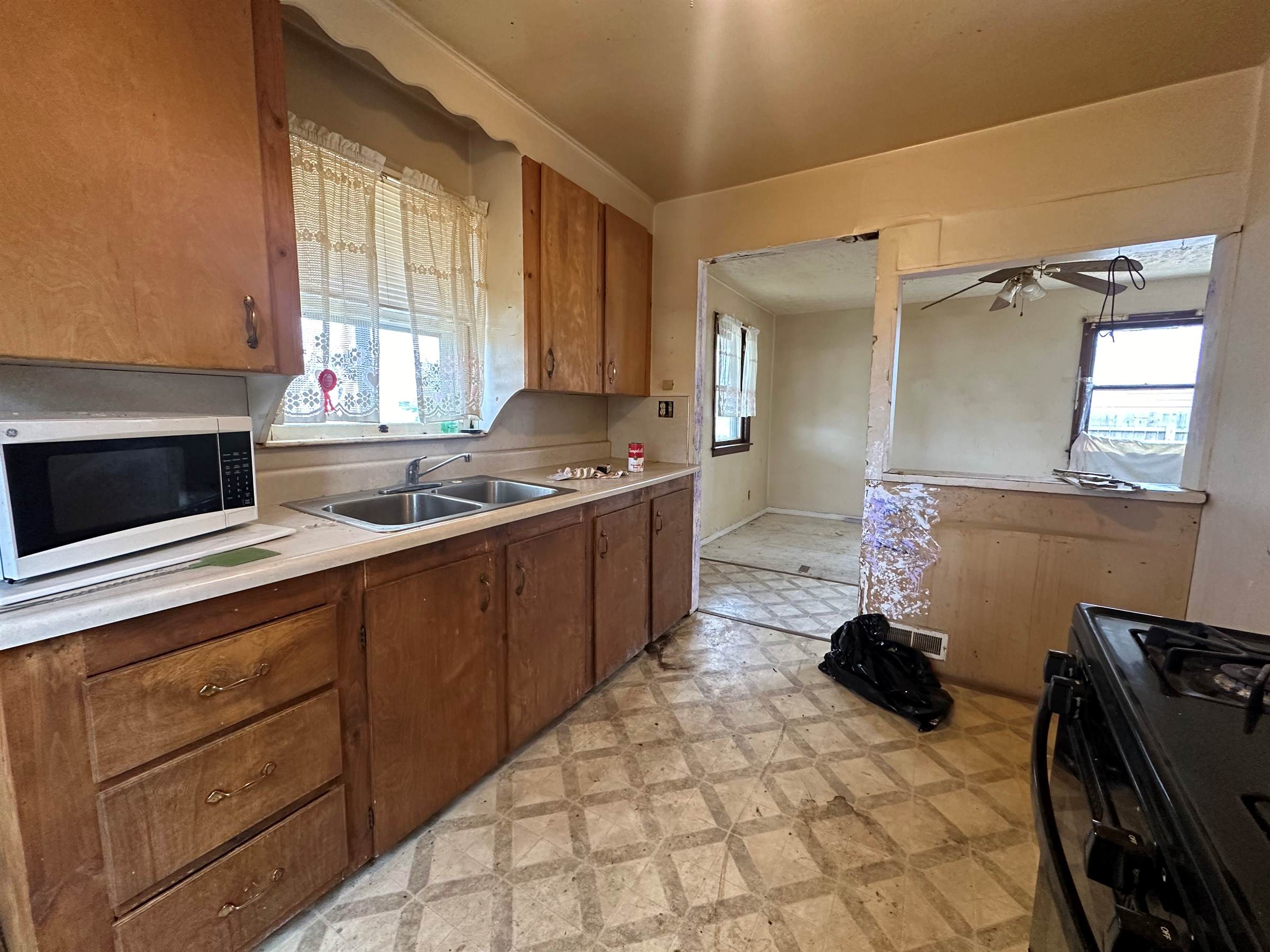 512 Ray Ave, Ashland, OH 44805