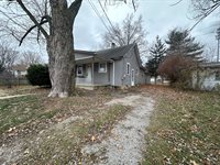 512 Ray Ave, Ashland, OH 44805