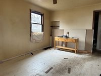 512 Ray Ave, Ashland, OH 44805