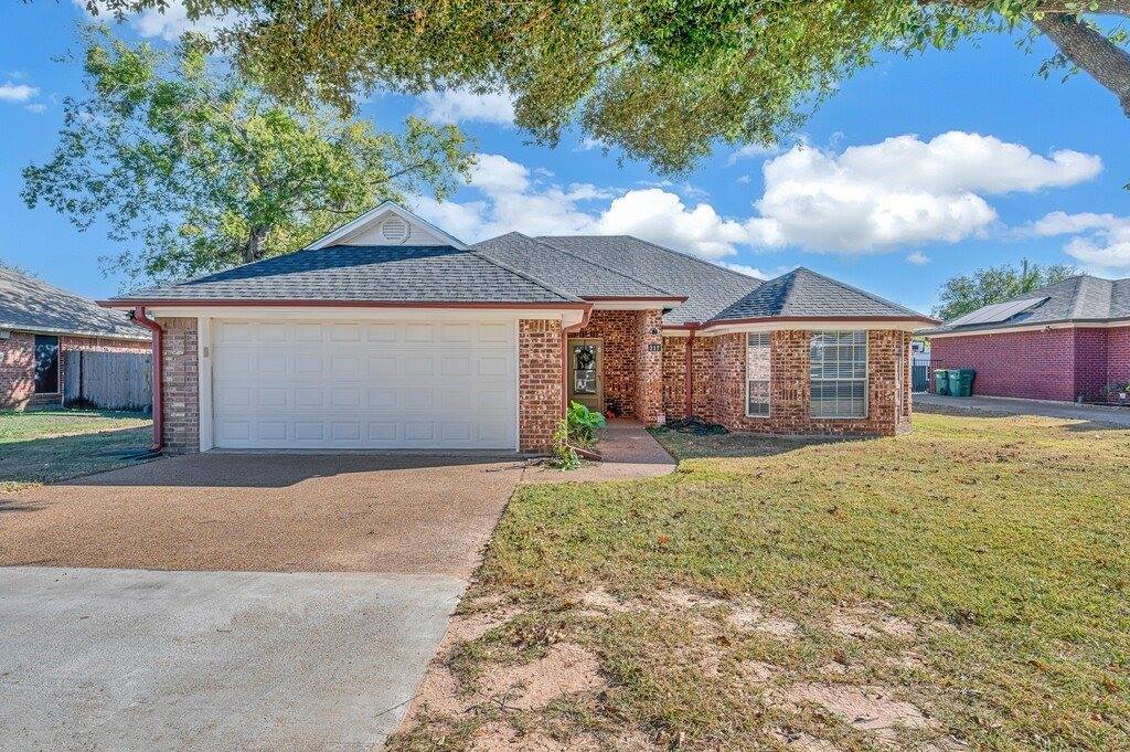 217 Lux Drive, Robinson, TX 76706