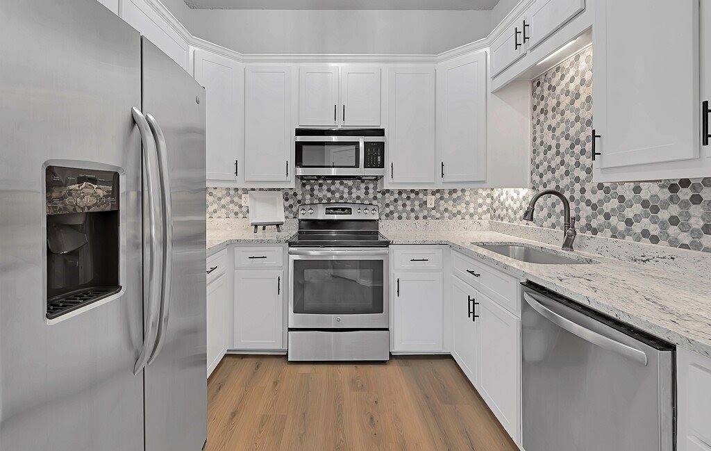 217 Lux Drive, Robinson, TX 76706