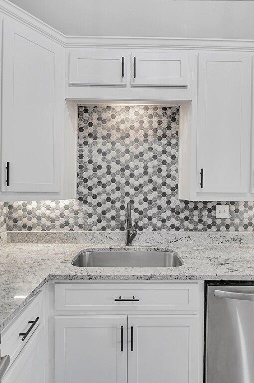 217 Lux Drive, Robinson, TX 76706