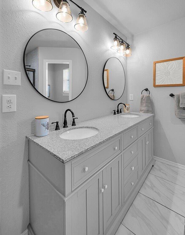 217 Lux Drive, Robinson, TX 76706