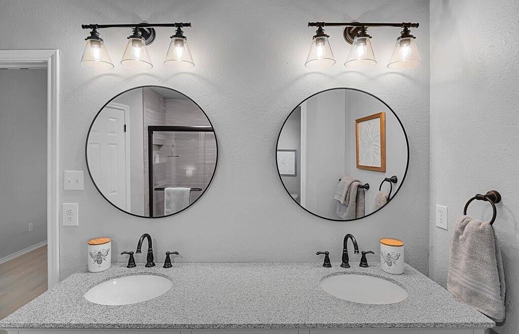 217 Lux Drive, Robinson, TX 76706