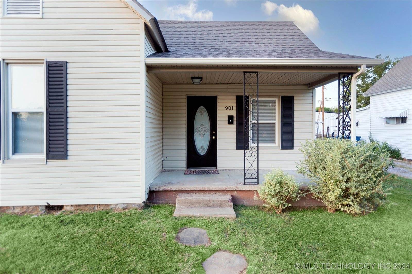 901 East Delaware RT 1 Avenue, McAlester, OK 74501