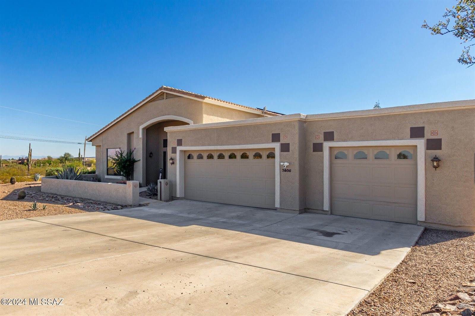 3805 West Sweet Place, Tucson, AZ 85745